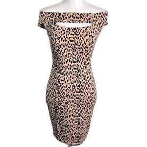 🔥 Sexy GUESS Off the Shoulders Black and Tan Leopard
Print Dress - Size L
